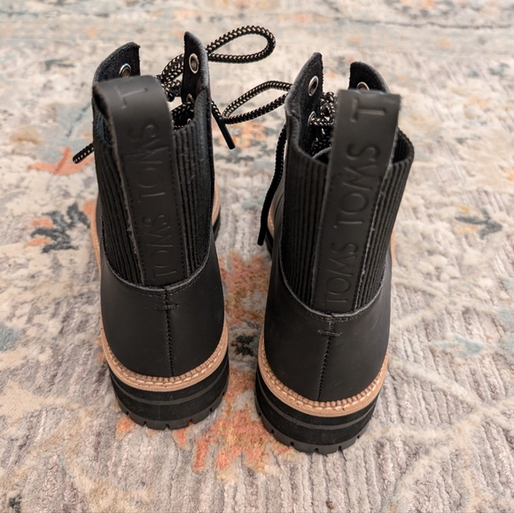 Tom's Frankie Lace-up Boot - Picture 3 of 5